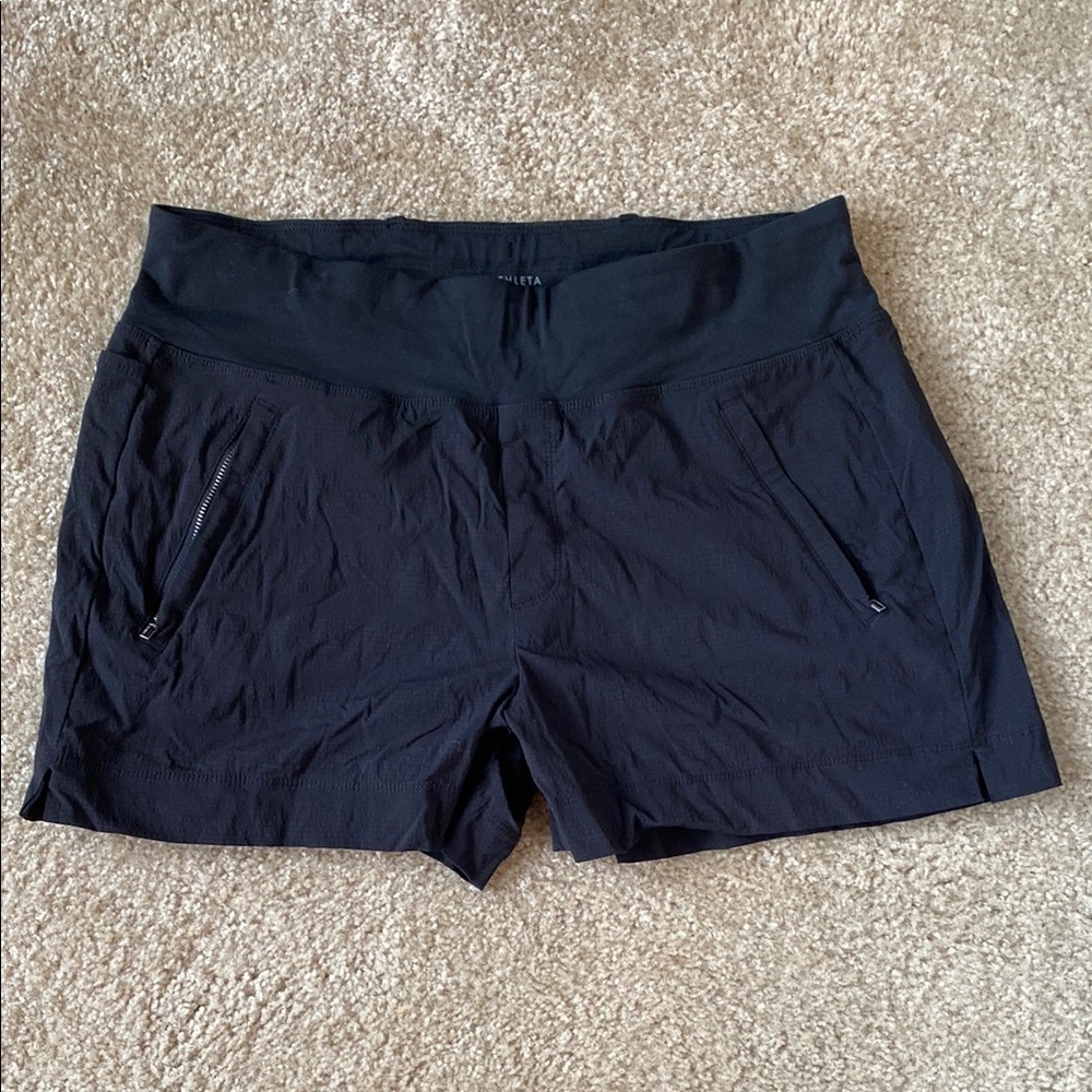 Athleta Trekkie north short, black, size 12
